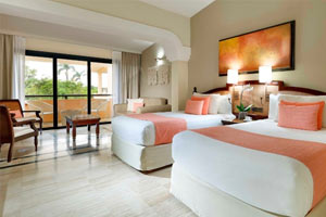 Beachside Junior Suites at Grand Palladium White Sand Resort & Spa